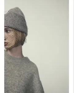 ZARA グレー ビジュー ニット帽 ビーニー