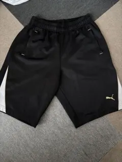 Puma 黒 ジャージ短パン　プーマ