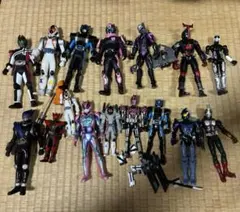 仮面ライダー　ソフビ　可動フィギュア　フィギュアーツ等まとめ売り