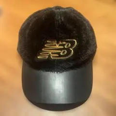 New Balance 黒ファーキャップのサムネイル