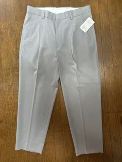 新品タグ付きユナイテッドアローズビューティ&ユースのスラックス