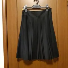✪黒のプリーツひざ丈スカート（ナイスクラップ）