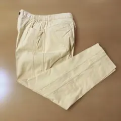 クリーム色(黄色に近い) カジュアルパンツ ゴムウエスト　LLサイズ