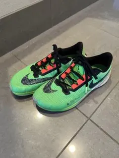 Nike ナイキ　グリーンスニーカー　25.5cm 緑　黄緑　シューズ　運動靴