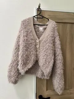 PAGEBOY ファー風ベージュボタン付きカーディガン