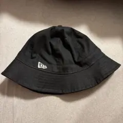 NEW ERA ブラック バケットハット