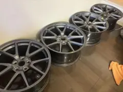 モデル3純正18インチホイール　4本セット　1セット目分 Yahoo!オークション -「テスラモデル3」(18インチ) (タイヤ