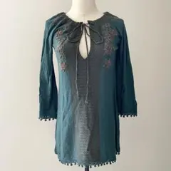 ローズブリット　花ニット刺繍　トップスのサムネイル