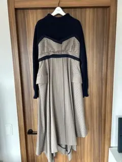 新品‼️sacai ドッキング ニット ワンピース ストライプのサムネイル