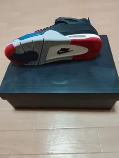 Nike Air Jordan 4 ブラック/レッド/ブルー
