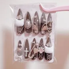 〈現品〉ネイルチップ 量産型 地雷系 サブカル y2k 平成女児 ゴテゴテ