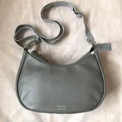 ラシット russetハーフムーンショルダーバッグ　ショルダーベルトなし。