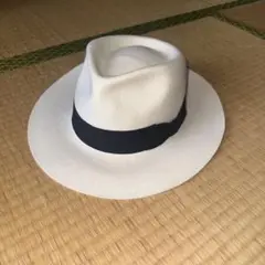 フェドラハット ホワイト 白