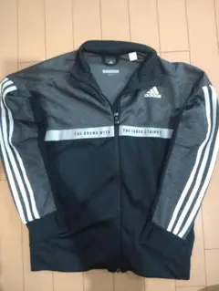 adidas ジュニアジャージ上150 黒グレー 3本ライン