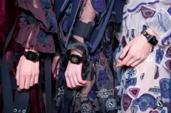2026年最新】sacai Apple Watchの人気アイテム - メルカリ