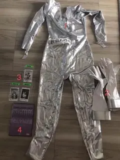 ヒロイン特撮　服、直筆サイン写真、DVD