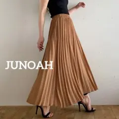 1569 美品✨️ JUNOAH プリーツロングスカートのサムネイル