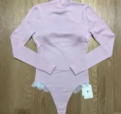 ストラスブルゴ　ニットボディスーツ