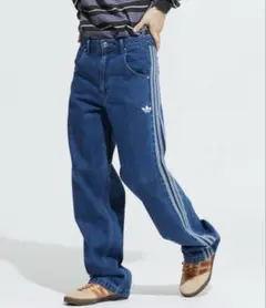 新品 adidas アディカラー デニム ファイヤーバードパンツ 32inchのサムネイル