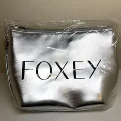 【新品】FOXEY シルバーポーチのサムネイル
