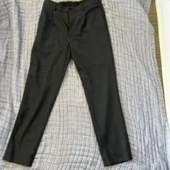 ビューティーアンドユース　スリムテーパードパンツ　ダークグレー Sサイズ