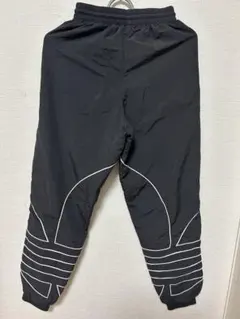 adidas ブラック ジョガーパンツ XS