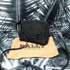 00s ビンテージ BALLY バリー ナイロン ショルダーバッグ イタリア製のサムネイル