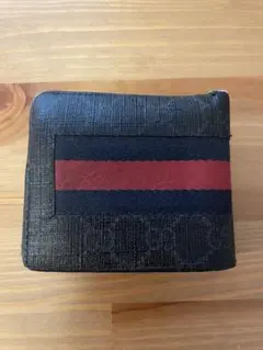 グッチ 折り財布 GGスプリーム シェリーライン PVC ブラック