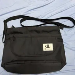 Champion ショルダーバッグ ブラックのサムネイル