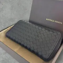 美品✨ ボッテガヴェネタ イントレチャート 長財布 ブラック ラウンドファスナー