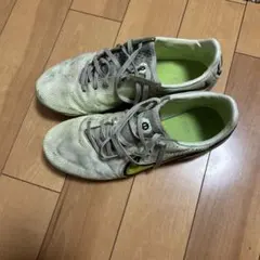 NIKE ティエンポ　イエロー