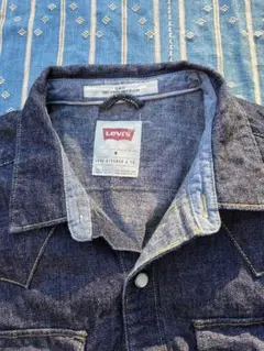 069　LEVI'S デニムシャツ 長袖 ダークブルー　！