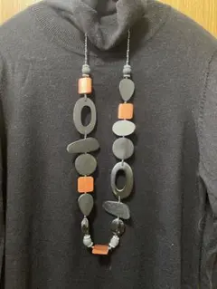 幾何学的デザイン ロングネックレス