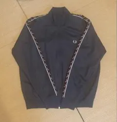 Fred Perry グレー ジップアップトラックジャケット - メルカリ