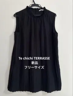 テチチテラス　黒のプリーツ　ノースリーブチュニック　フリーサイズ　丈長め　軽量のサムネイル