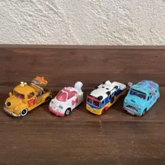 ディズニー　トミカ　Disney TOMICA   4台セット