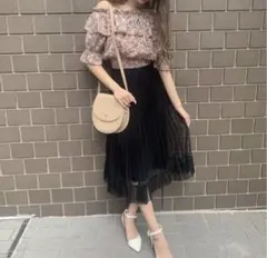 ★美品★ SPIGA ラメチュールロングスカート ブラック ★のサムネイル