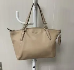 COACH ベージュ トートバッグ ショルダーストラップ付き　2WAY