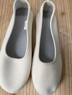 ベージュ キャンバス フラットシューズのサムネイル