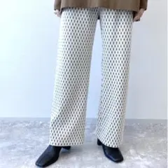 セール中　JEANASIS ラメジャガード カットパンツ オフホワイト FREE