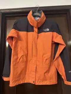 【美品】ノースフェイスTHE NORTH FACE マウンテンパーカー