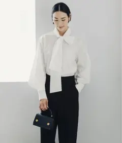 ur´s 袖タックボウタイブラウス ホワイト