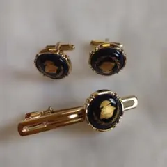 Item thumbnail for item 575f5485-42c5-4a7b-9720-e4fecc433b4d