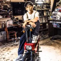 Item thumbnail for item b3f93ad8-d240-4377-b66b-1312890bb1ed