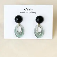 1178◆ブラック×グリーン×ゴールド　小ぶり　ハンドメイド　ピアス　イヤリング