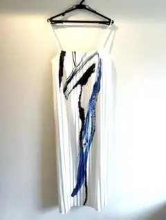 ZARA プリーツキャミワンピース