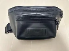 COACH コーチ F75776 レザー ボディバッグ 黒 ロゴ型押し