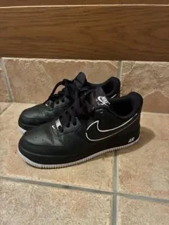 NIKE AIR FORCE 1 ブラック ホワイト