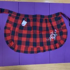 赤と黒のチェック柄エプロン花刺繍入り昭和レトロ前掛け新品経年保管品