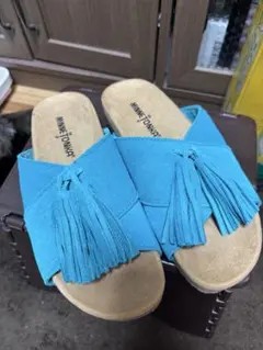 新品★ミネトンカ サンダル22cmのサムネイル
